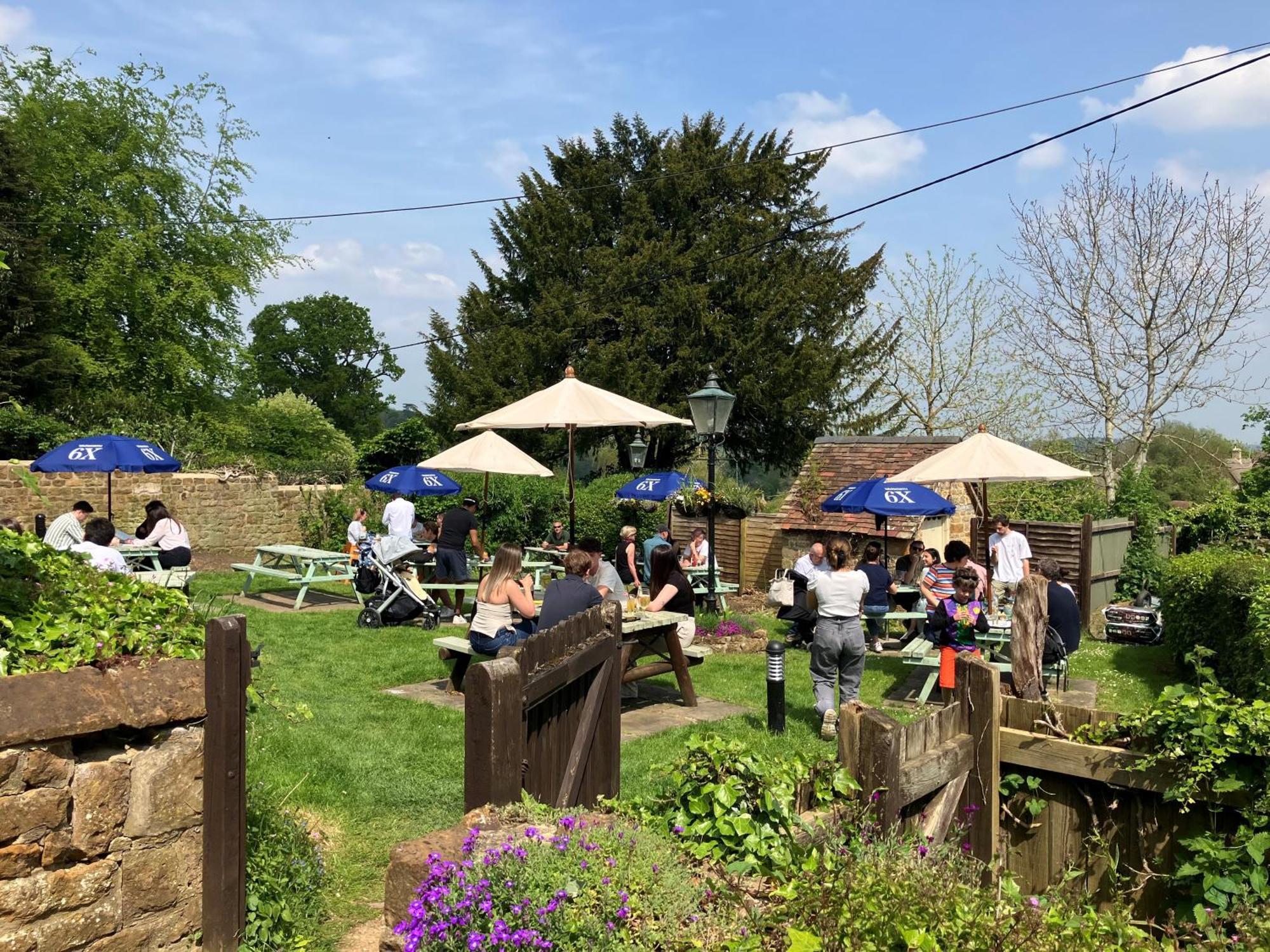 The Falkland Arms Chipping Norton Εξωτερικό φωτογραφία